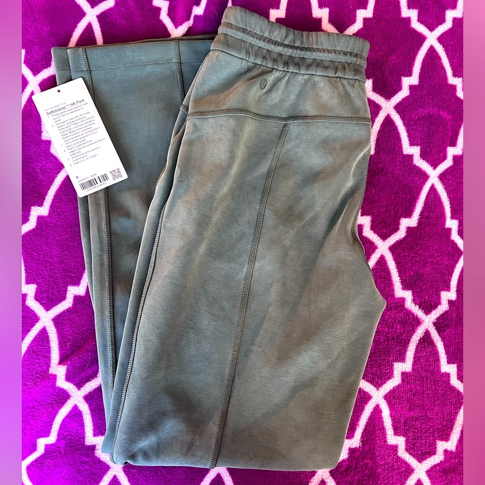 Lululemon Softstreme straight leg pants!!!